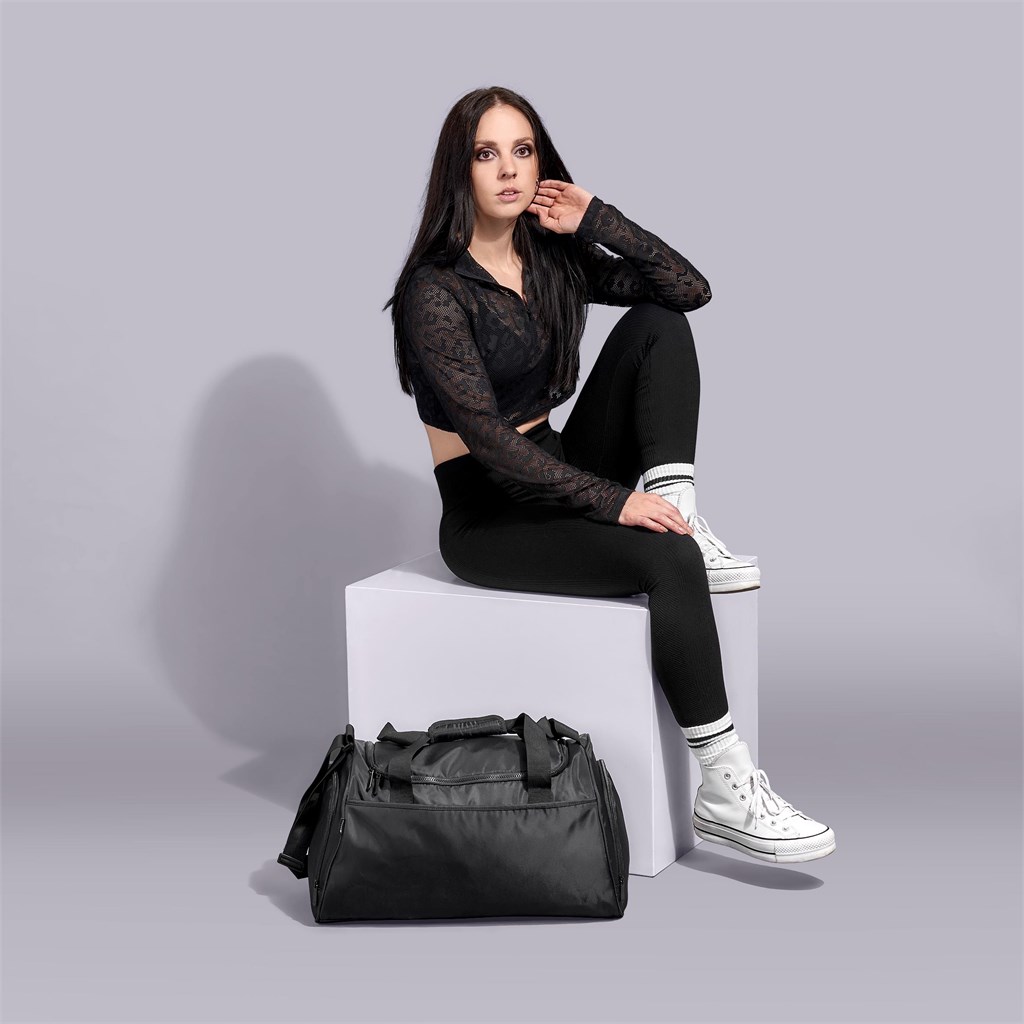 Eva & Elm Saturn Sports Bag - Image 2